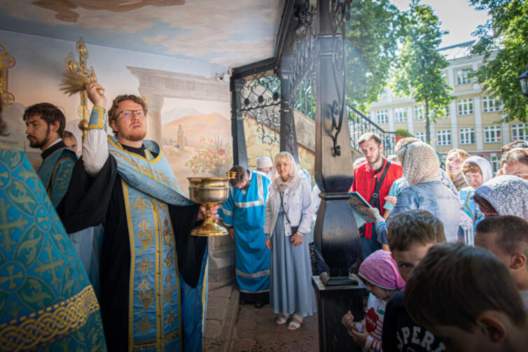 Престольный праздник храма Казанской иконы Божией Матери